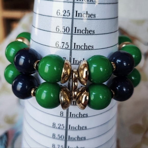 Navy Blue Kelly Green Gold Tone Bell Cap Stretch Acrylic Lucite Bracelet EUC - Picture 2 of 5